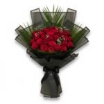 41 Adet Kırmızı Gül Buketi – Siyah Ambalajlı Lüks Çiçek Tasarımı