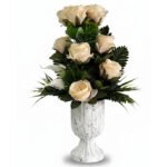 Krem Güllü Mermer Desenli Şık Yapay Çiçek Aranjmanı