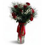 Vazoda 11 Kırmızı Gül – Şık ve Romantik Aranjman